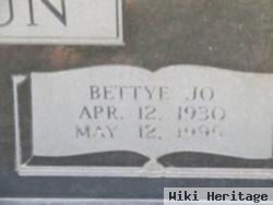 Bettye Jo Brewer Calhoun