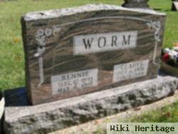 Gladys L. Worm