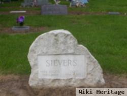 Carl Sievers