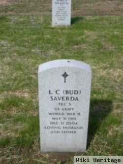 Lester C Saverda