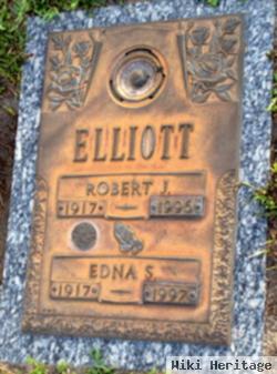 Edna S Elliott