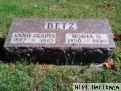 Annie Gladys Richards Betz