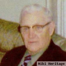 William E "bill" Trouth