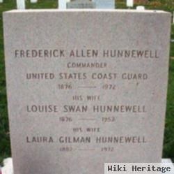 Louise S Hunnewell