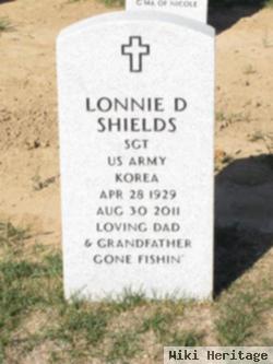 Lonnie D Shields