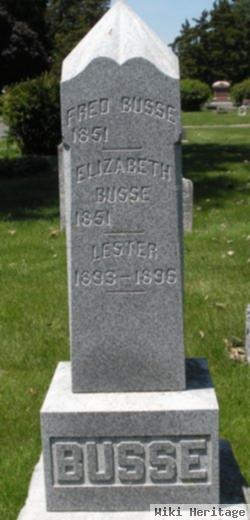 Lester Busse