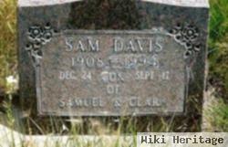 Sam Davis