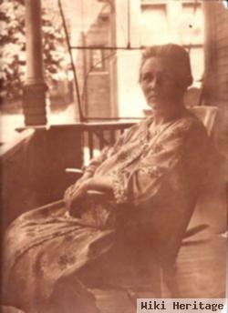 Susa Ann "susie" Hough Charlson