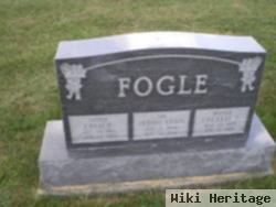 Fred R Fogle