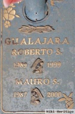 Roberto S Gualajara