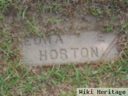 Edna E Horton