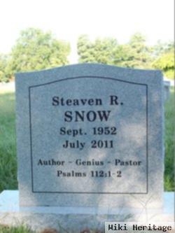 Steaven Snow