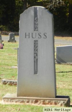 Kemp Donald Huss, Sr