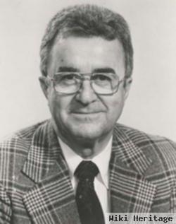 Howard Fox