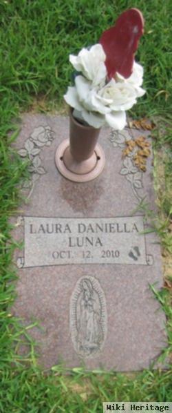 Laura Daniella Luna
