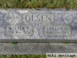 Evelyn M Olsen