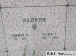 Marie E Holzheede