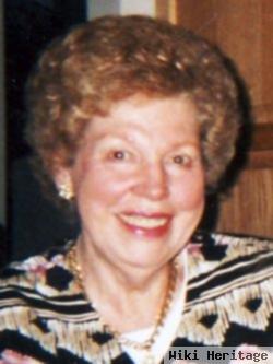 Evelyn Malstrom Nelson