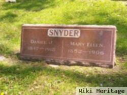 Mary Ellen Snyder