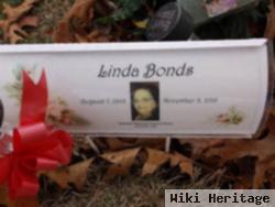 Linda Bonds