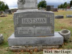 Edward L Huntsman