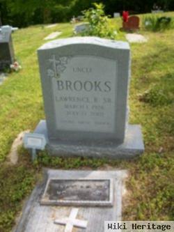 Lawrence R "uncle" Brooks