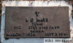 Pfc L. D. Mays