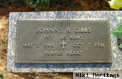 Johnny R Gibbs