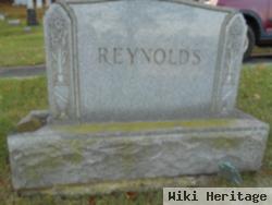 Family Monument Reynolds