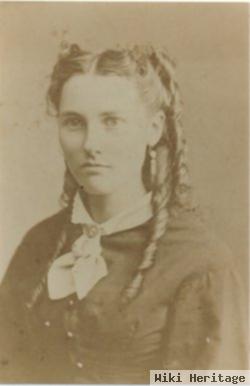 Harriet Josephine "josie" Holloway Traver