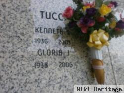 Kenneth L Tucci