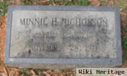 Minnie H Nicholson