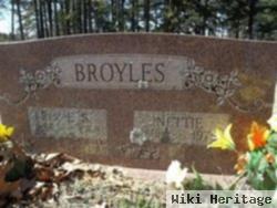 Evan Sylvester Broyles