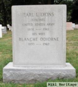 Col Earl Leverne Lyons