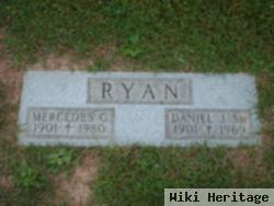 Daniel J Ryan, Sr