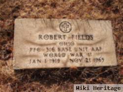 Robert Fields