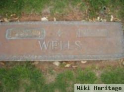 Carson G Wells