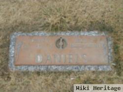 Howard J Daniels