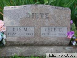 Ilis M Hendricks Dietz