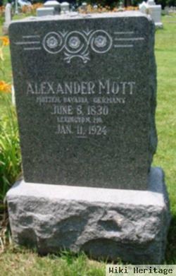 Alexander Mott