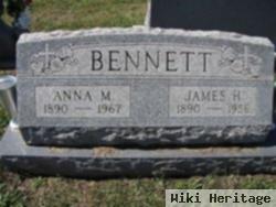 Anna M Bennett