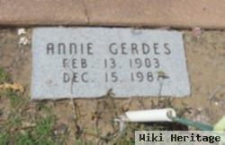 Annie Snirak Gerdes