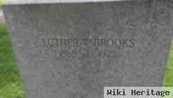 Luther W Brooks