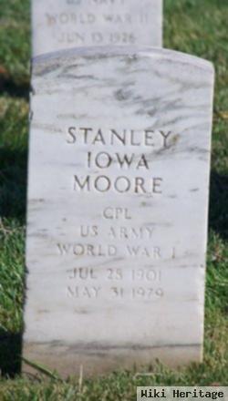 Stanley Iowa Moore