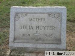 Julia Huyter