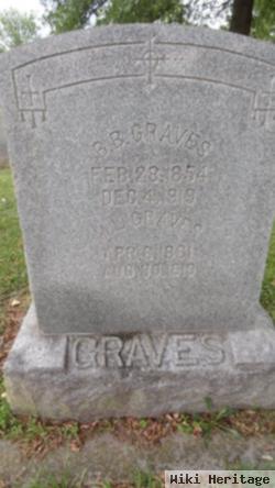 Mary Lucile Bass Graves