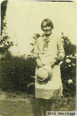 Bonnie Pauline Treadaway