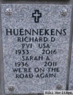 Richard Daryl "dick" Huennekens