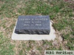 Steven K Hunter