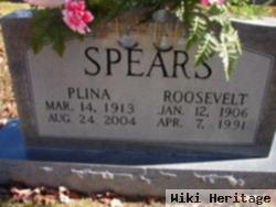 Roosevelt L Spears